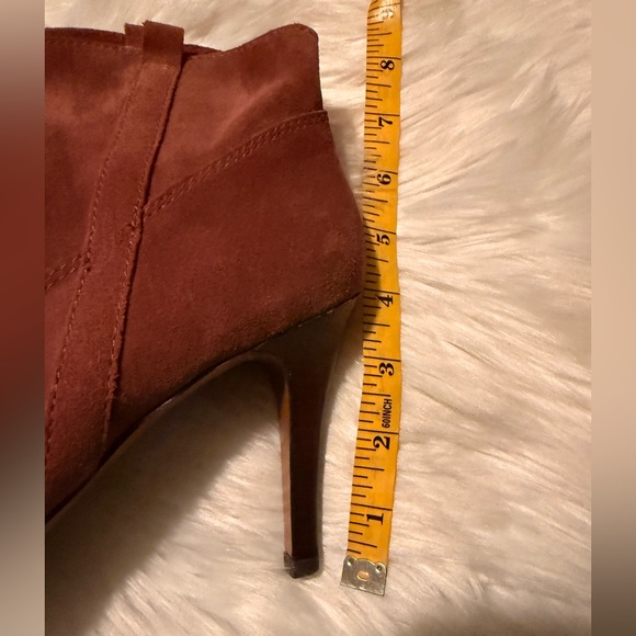 Nine West Ladies Brown dude booties Sz 10.5 - Picture 11 of 11